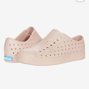 Light pink Natives J1. Size 1